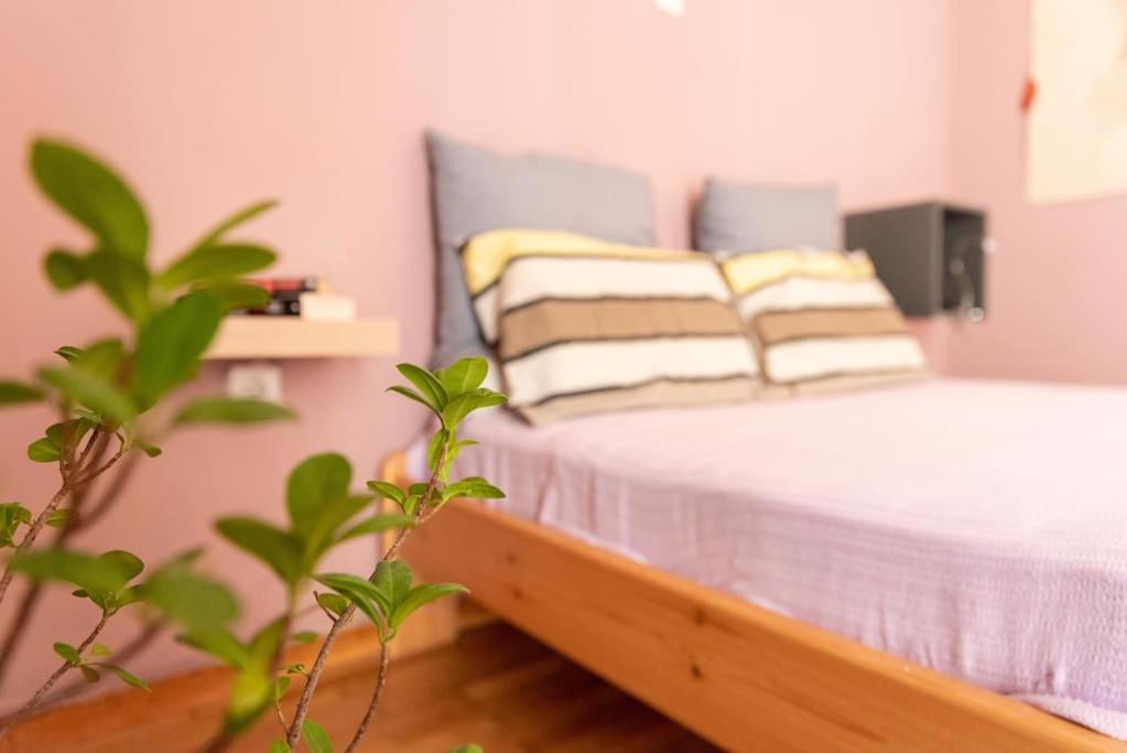 Nice Apartment Near City Center Atenas Exterior foto